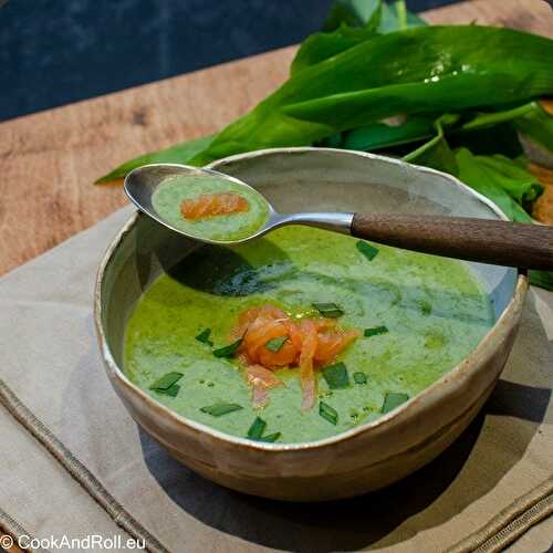 Soupe à l'ail des ours et truite fumée des Ardennes