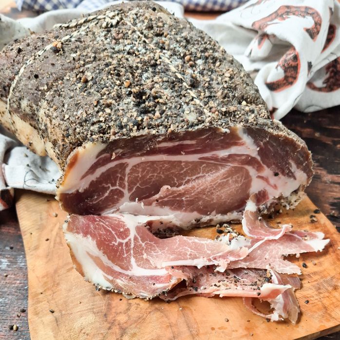 Porc séché au frigo, comme une coppa