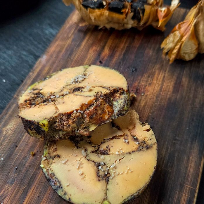 Pressé de foie gras à l'ail noir