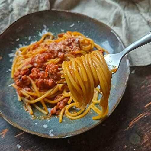 Spaghetti al sugo di salsiccia
