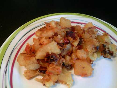 Sauté de pommes de terre aux tomates