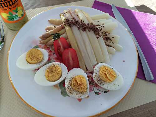 Asperges à la vinaigrette