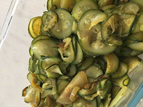 Courgettes aux oignons et curry