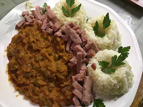 Dahl de pois cassés et crème de noix de coco