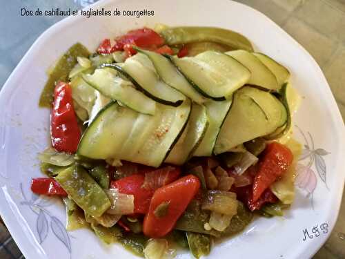 Dos de cabillaud et tagliatelles de courgettes, avec poêlée de légumes