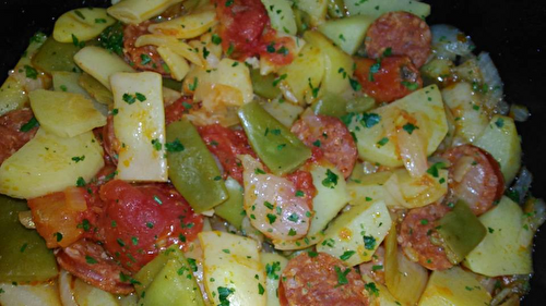 Haricots plats, pommes de terre, tomates et chorizo