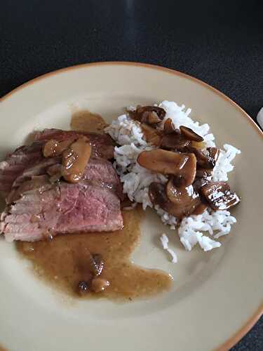 Magrets de canards sauce miel et champignons