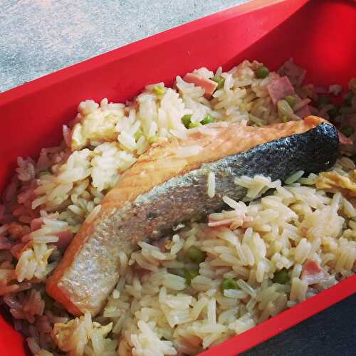 Pavé de saumon mariné et riz cantonnais maison