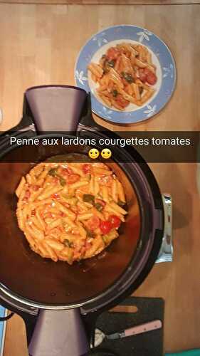 Penne lardon courgettes tomates