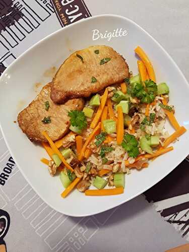Porc Laqué et crudités sauce Thaïe