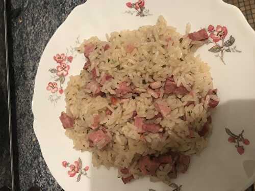 Riz saucisson à l’ail et lardons