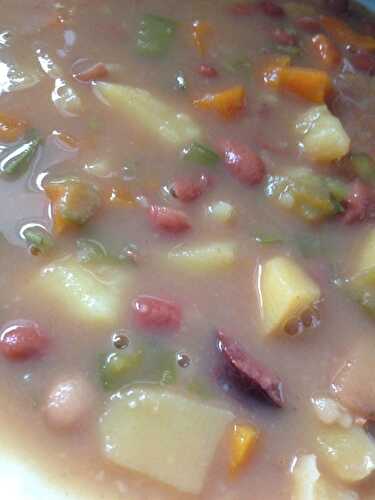 Soupe de légume portugaise