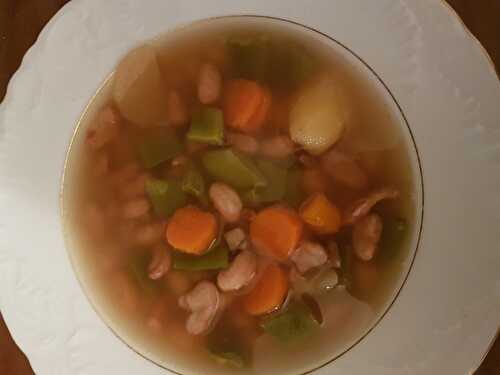 Soupe portugaise de légumes