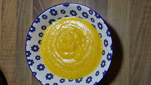 Velouté de carottes au curcuma