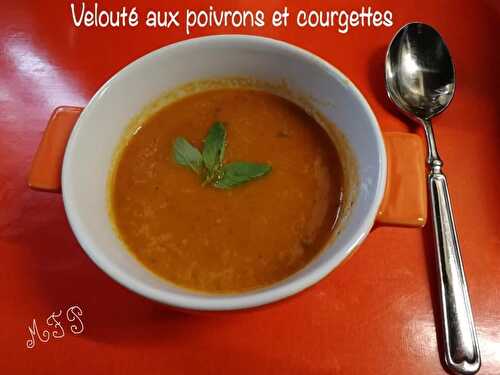 Velouté aux poivrons et courgettes