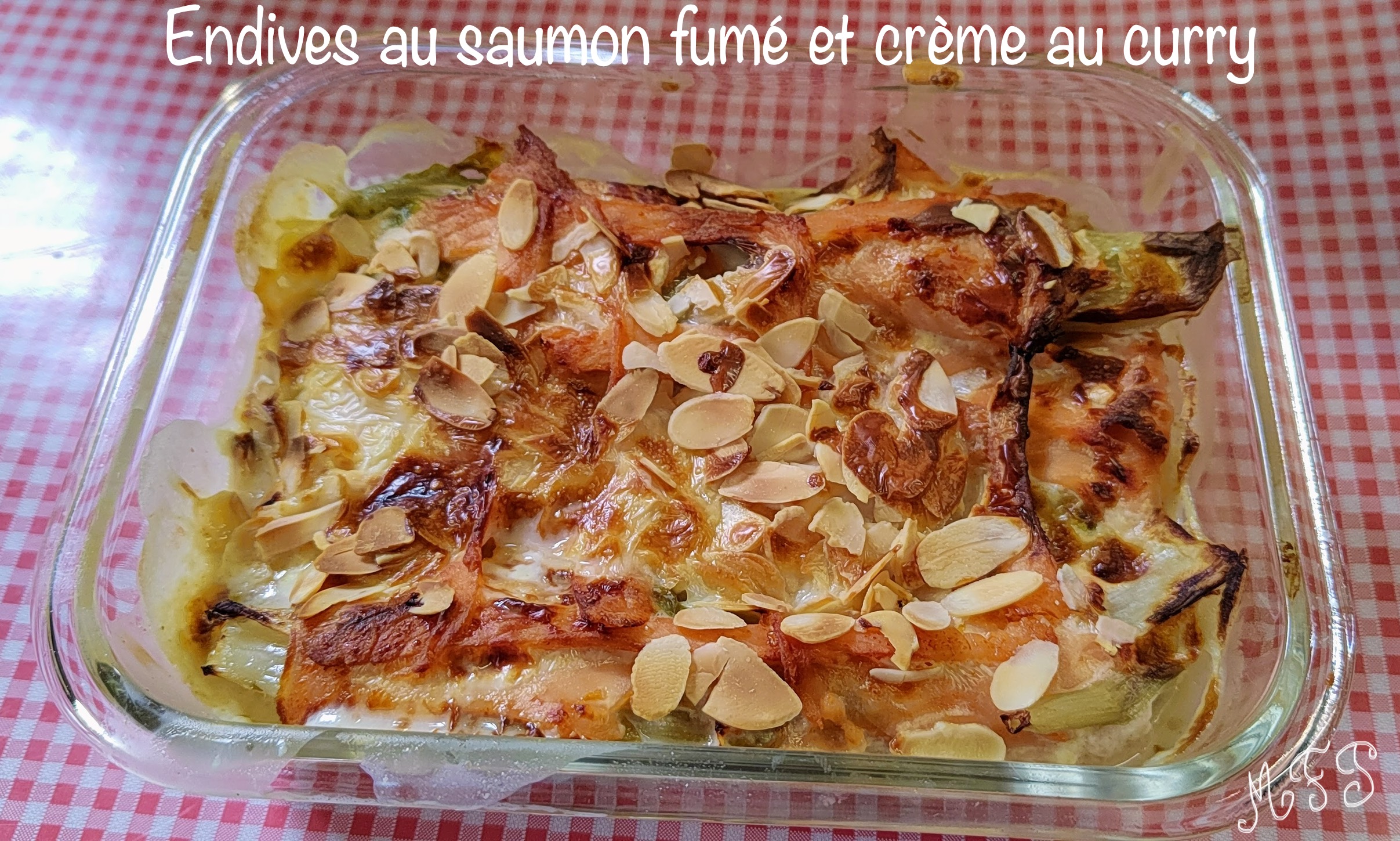 Endives au saumon fumé et crème au curry