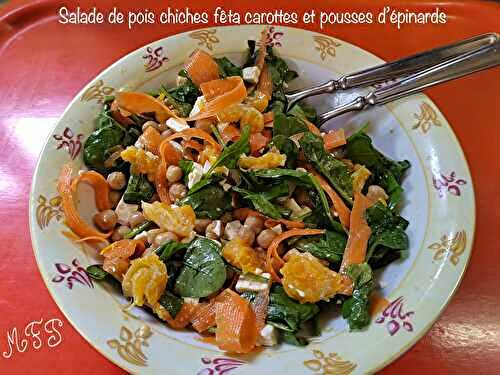 Salade de pois chiches fêta carottes et pousses d’épinards