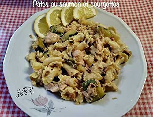 Pâtes au saumon et courgettes