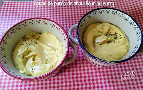 Soupe de purée de chou-fleur au curry