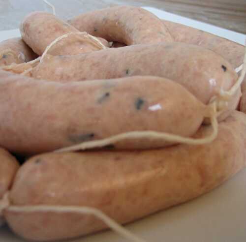 Boudin blanc aux champignons et vin blanc