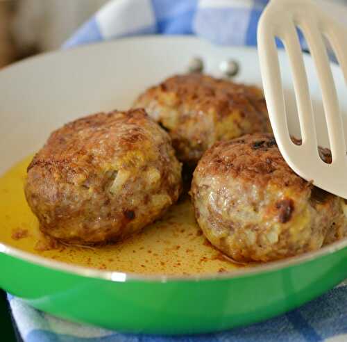 Boulettes de viande au fromage et aubergines