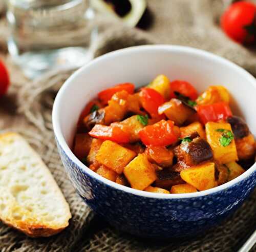 Goulash d’aubergine et pommes de terre