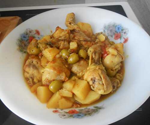 Poulet aux olives vertes et pommes de terre