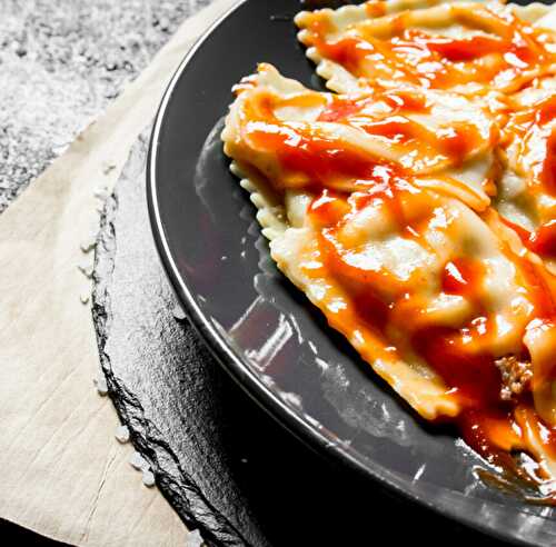 Raviolis de bœuf à la sauce tomate