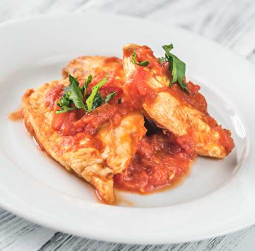 Blanc de poulet sauce tomate et ail