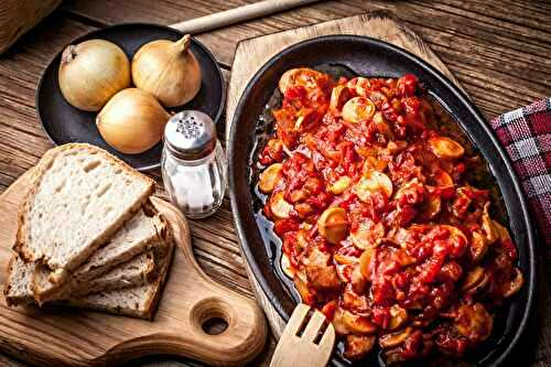 Letcho hongrois : ragoût de saucisses, poivrons et oignons à l'autocuiseur cookéo