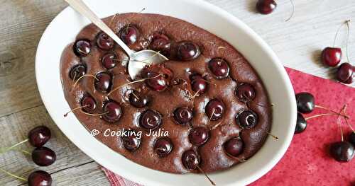 BROWNIE-CLAFOUTIS AUX CERISES DE MARIE CHIOCA