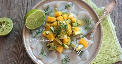 CARPACCIO DE SAINT-JACQUES AUX FRUITS EXOTIQUES 