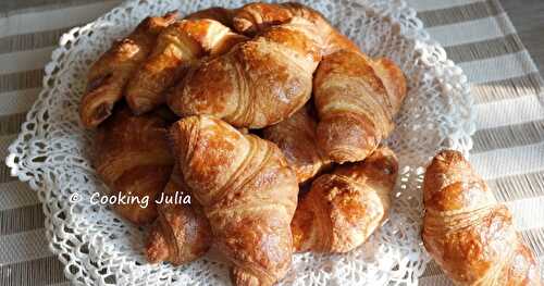 CROISSANTS EN PÂTE À COUQUE 