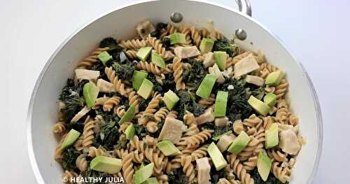 ONE-PAN PASTA AU SOJA, KALE ET COCO