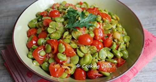 POÊLEE DE FÈVES AUX TOMATES CERISES