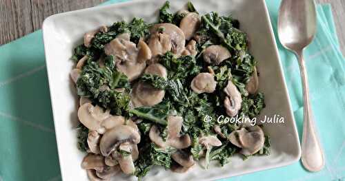 POÊLÉE DE KALE ET CHAMPIGNONS À LA CRÈME