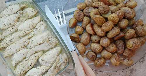 POULET AU CITRON ET POMMES DE TERRE RÔTIES