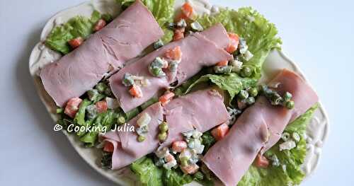 ROULEAUX DE JAMBON À LA MACÉDOINE  