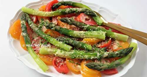 SALADE D'ASPERGES ET TOMATES AUX GRAINES DE CHANVRE