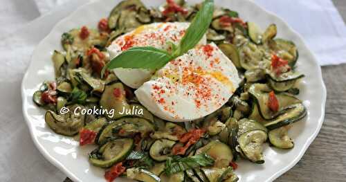 SALADE DE COURGETTES À LA BURRATA