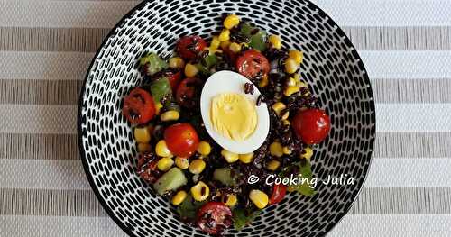 SALADE DE RIZ NOIR, ŒUFS ET CRUDITÉS