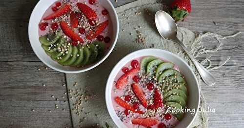 SMOOTHIE BOWL AUX FRAISES