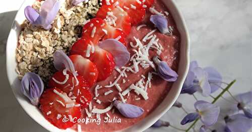 SMOOTHIE BOWL FRAISE-RHUBARBE