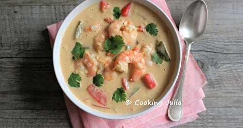 SOUPE THAÏE AUX CREVETTES, RIZ ET LAIT DE COCO