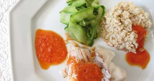 CABILLAUD AUX COURGETTES ET RIZ SAUCE POIVRON