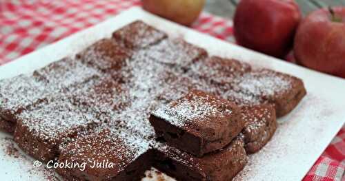 GÂTEAU AU CHOCOLAT À LA COMPOTE DE POMMES