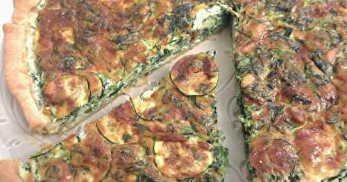 TARTE ÉPINARDS, COURGETTES ET PIGNONS