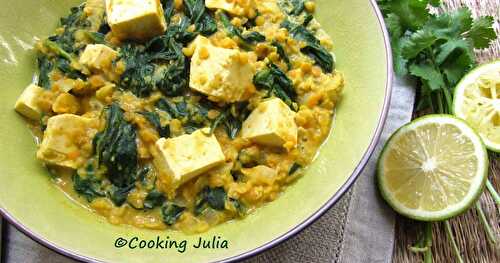 TOFU AUX LENTILLES CORAIL ET AUX ÉPINARDS 