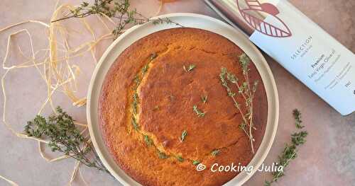 GÂTEAU GREC AU YAOURT, MIEL, HUILE D'OLIVE ET THYM