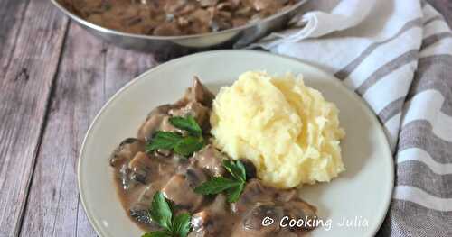 ROGNONS DE BŒUF AUX CHAMPIGNONS